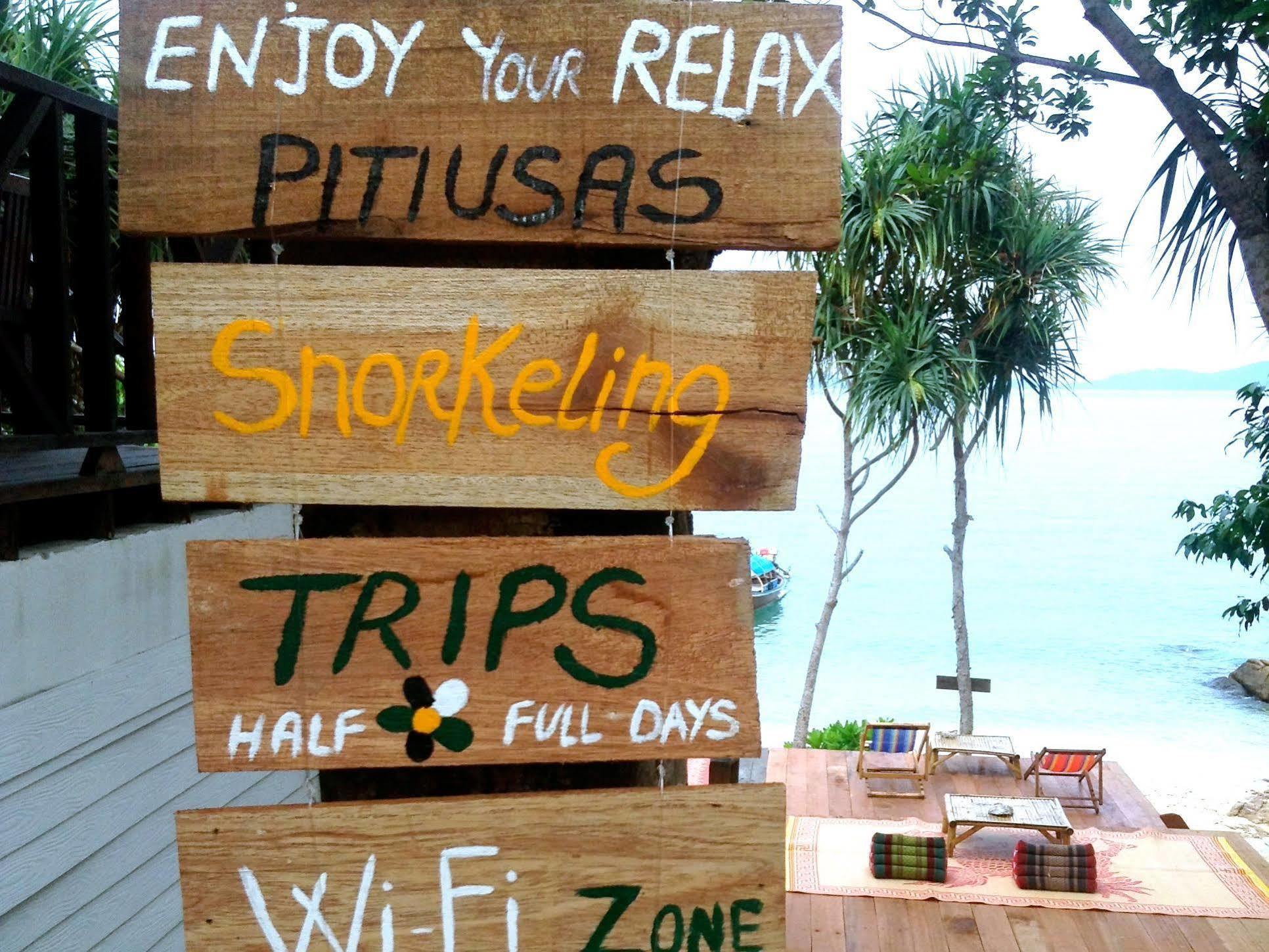 Pitiusas Beach Resort Koh Lipe Buitenkant foto